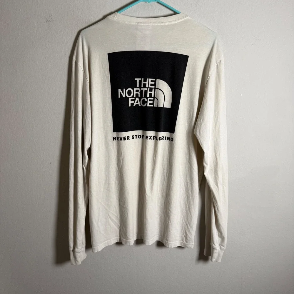 The North Face Mens Circular Design Long Sleeve Graphic T-Shirt Off-White Large
